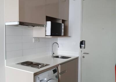 1-BR Condo at Ideo Q Ratchathewi near BTS Ratchathewi (ID 512168)