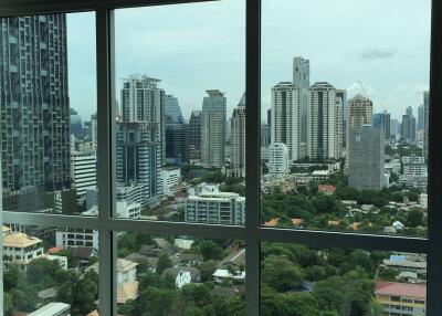 2-BR Condo at Rhythm Sathorn-Narathiwas near BTS Chong Nonsi