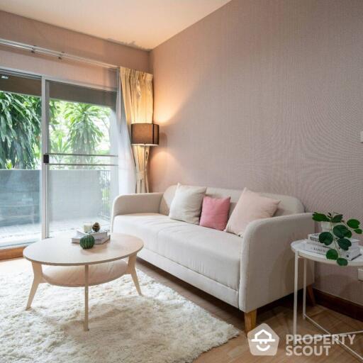 2-BR Condo at The Seed Musee Sukhumvit 26 near BTS Phrom Phong