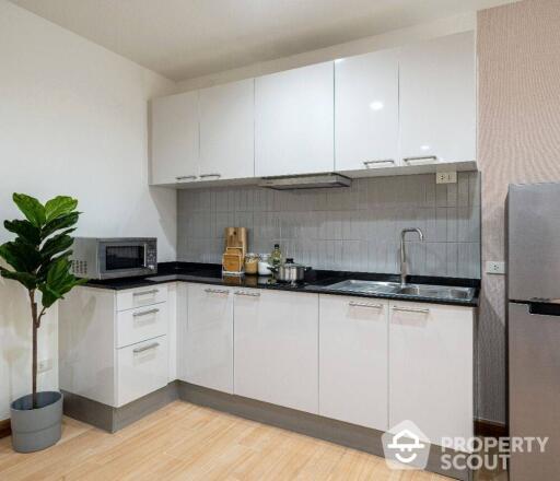 2-BR Condo at The Seed Musee Sukhumvit 26 near BTS Phrom Phong