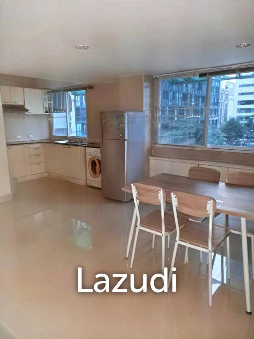 2 Bed 2 Bath 92 SQ.M. Ploenchit Condominium