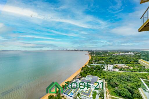 Beachfront Condo: Hot Sale! 2-Bedroom Unit in Bang Saray, on 30 Floor beautiful sea view