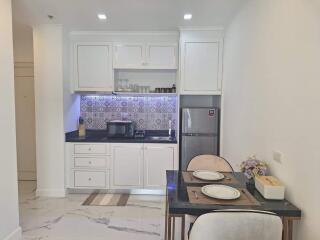 1BEDROOM CONDO FOR RENT EMPIRE