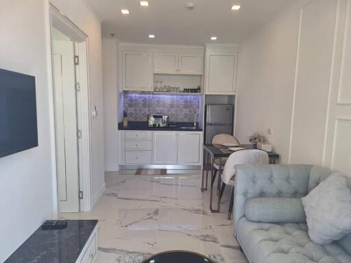 1BEDROOM CONDO FOR RENT EMPIRE