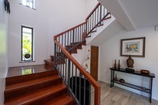 Modern stairway with decorative items