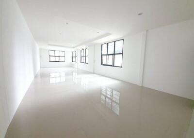 For Rent Bangkok Warehouse Sukhaphiban 5 Sai Mai