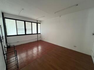 For Rent Bangkok Warehouse Rat Phatthana Saphan Sung