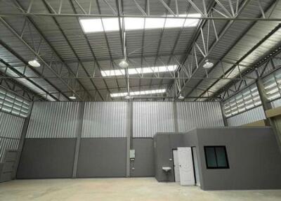 For Rent Samut Prakan Warehouse Pracha Uthit Phra Samut Chedi