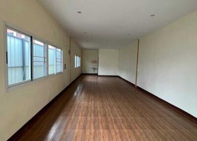 For Rent Bangkok Warehouse Phatthana Chonabot Lat Krabang