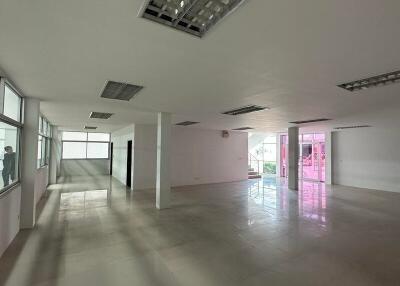 For Rent Samut Prakan Warehouse Thepharak Road Bang Phli