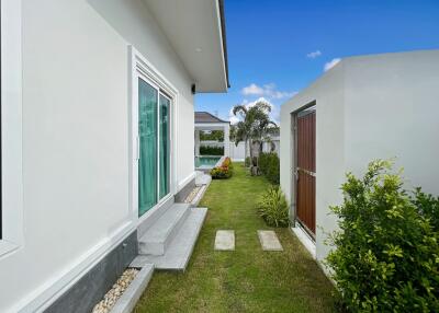 The Pyne Plus – New Development 3 Bedroom Pool Villa