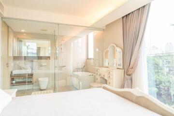 Spacious and bright bedroom with ensuite bathroom