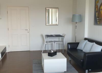 Baan Koo Kiang: 1 Bedroom Condo