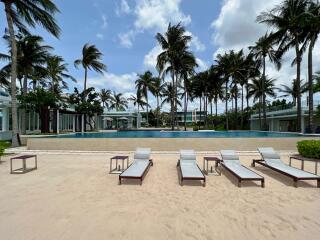 Ocas Condo: Luxury 2 Bed Condo on the Beach