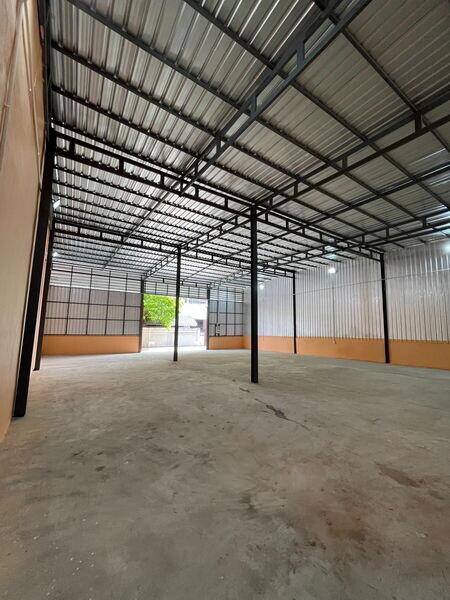 For Rent Bangkok Warehouse Ratchadaphisek MRT Rama 9 Din Daeng