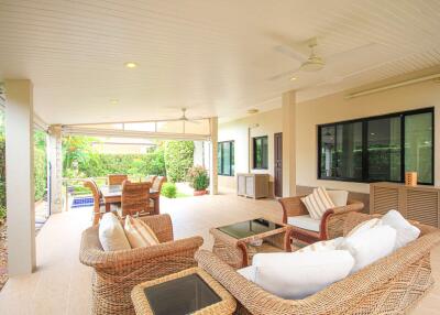 Hua Hin Horizon: 3 Bedroom Pool Villa