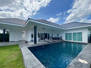 Aria Hua Hin: Modern 3 Bedroom Pool Villa