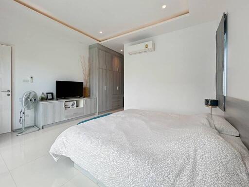 Aria Hua Hin: Modern 3 Bedroom Pool Villa