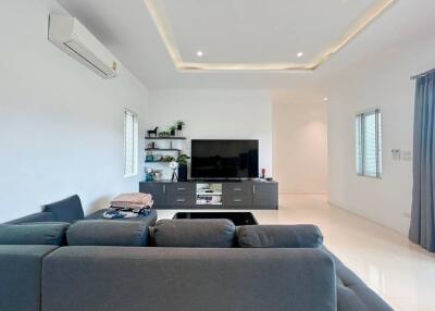 Aria Hua Hin: Modern 3 Bedroom Pool Villa