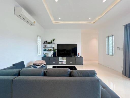 Aria Hua Hin: Modern 3 Bedroom Pool Villa