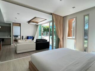 Wan Vayla: Luxury 2 Bed Beachfront Condo