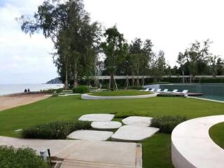 Wan Vayla: Luxury 2 Bed Beachfront Condo