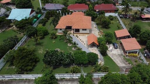 Standalone 3 Bed Villa In Khao Tao on 2 Rai Land Plot