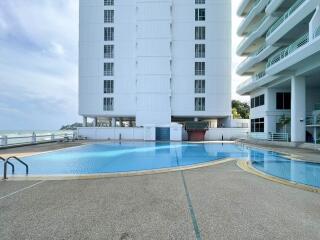 Adamas: Sea View 3 Bedroom Beachfront Condo