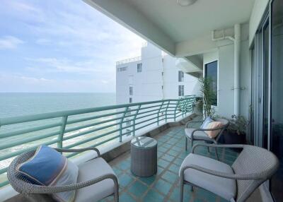 Adamas: Sea View 3 Bedroom Beachfront Condo