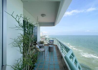 Adamas: Sea View 3 Bedroom Beachfront Condo