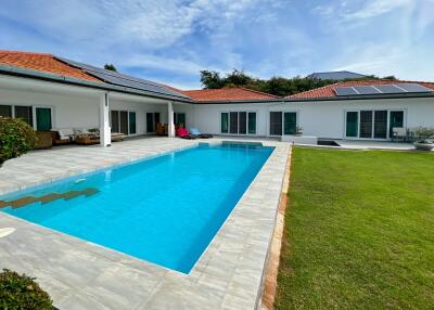 5 Bedroom Pool Villa in Khao Tao