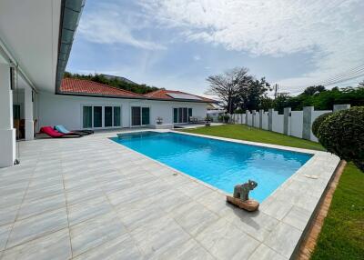 5 Bedroom Pool Villa in Khao Tao