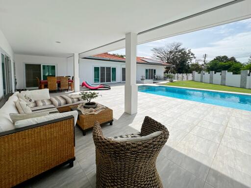 5 Bedroom Pool Villa in Khao Tao