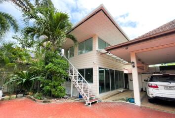 Modern Balinese Style 5 Bedroom Pool Villa