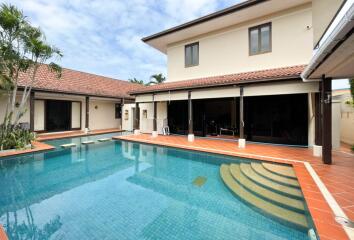 Modern Balinese Style 5 Bedroom Pool Villa