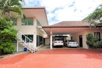 Modern Balinese Style 5 Bedroom Pool Villa