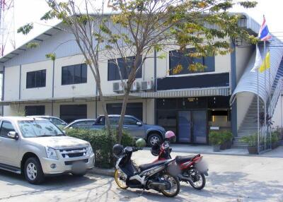 For Rent Bangkok Warehouse Krungthep Kreetha Saphan Sung