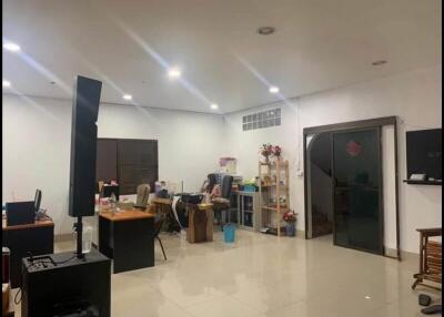 For Rent Nonthaburi Warehouse Nong Prao Ngai Sai Noi