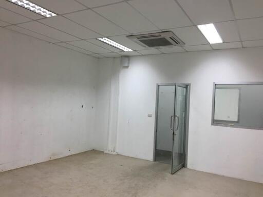 For Rent Nonthaburi Warehouse Tiwanon Road Mueang Nonthaburi