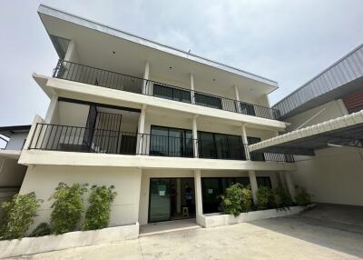 For Rent Bangkok Warehouse Sukhumvit On Nut Road Suan Luang