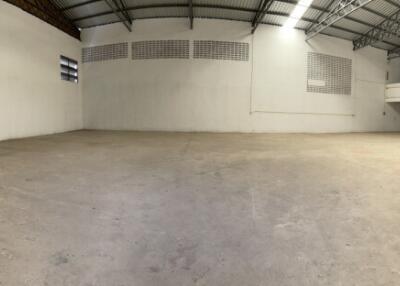 For Rent Pathum Thani Warehouse Tiwanon Road Bang Kadi