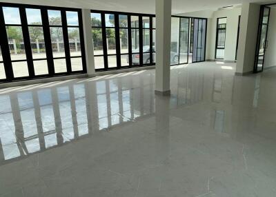 For Rent Samut Prakan Showroom Warehouse Bang Na-Trat Bang Phli