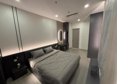 Modern bedroom with contemporary design