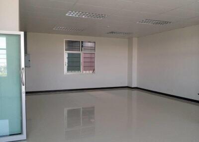 For Rent Samut Prakan Warehouse Bang Na-Trat Road Bang Phli