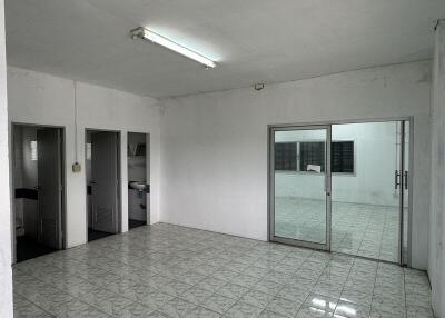 For Rent Samut Prakan Warehouse Phraeksa Road Mueang Samut Prakan