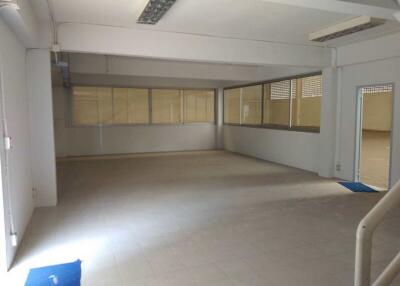 For Rent Samut Prakan Warehouse King Kaew Road Bang Phli