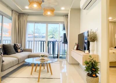 28 Sqm., 1 Bed, 1 Bath Condo listed for ฿ 2,200,000.