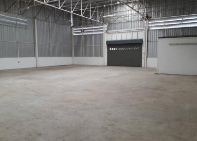 For Sale and Rent Pathum Thani Warehouse Khlong Luang