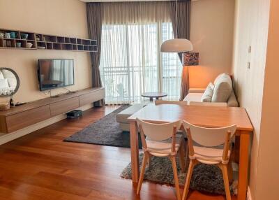 Modern living room with dining area