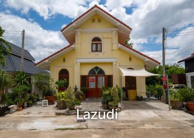 2 Bedroom Colonial Style House in Hang Dong